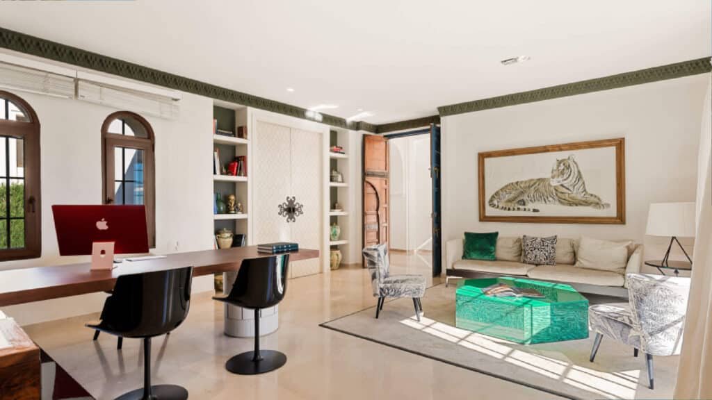Villa El Rincón beach access, private villa Marbella Golden Mile